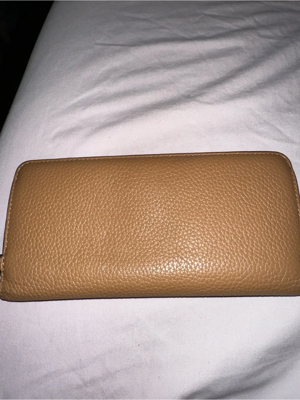 Tory Burch Pebbled Leather Zip Wallet in Camel tan gold acc like new orange int